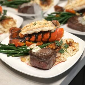 Dining in the Spotlight: How Theatrical Dining Transforms Culinary Experiences